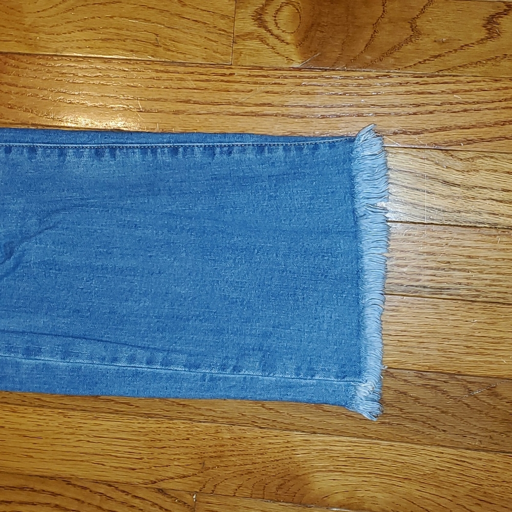 Fashion Nova size 18 distress jeans - Picture 3 of 9